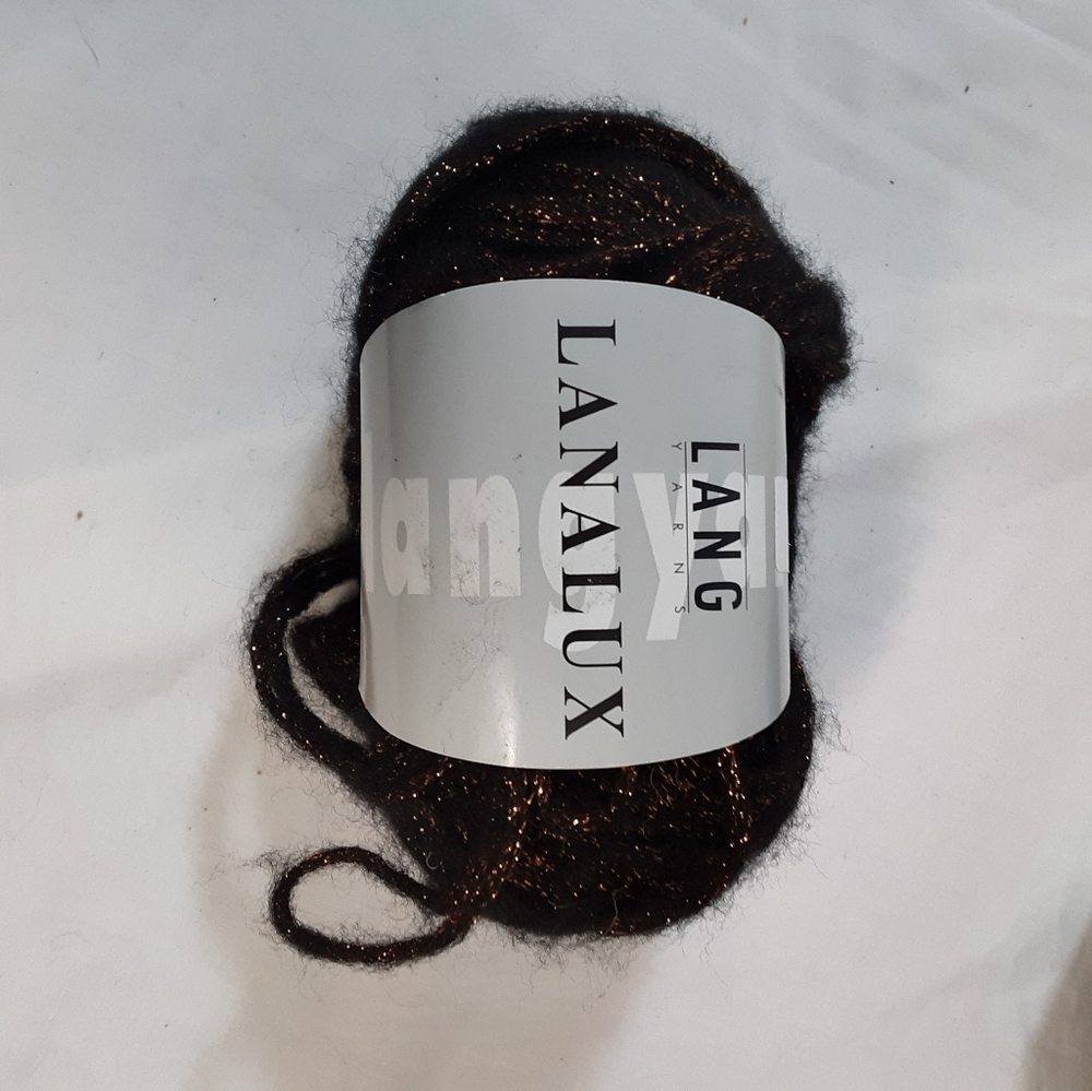 Wool yarn - Picture 6 of 9